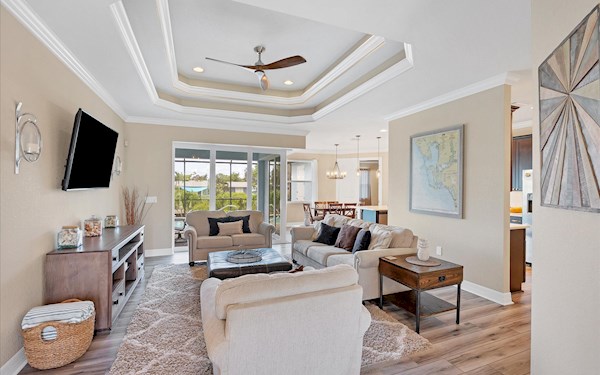 Englewood | 5 Bed 2.5 Bath Home with South Facing Pool