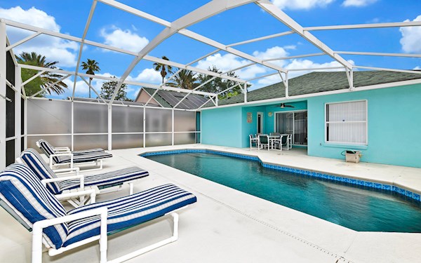 Luxury 3 Bedroom 3 Bath , Extended Pooll Deck