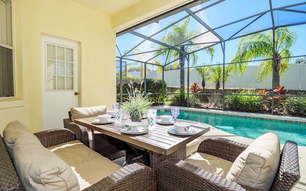 4 Bed 3 Bath Villa with Private SOUTH Pool, Gated Resort ref 530