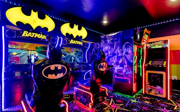 Lovely South Facing Pool with No Rear Neighbours | Windsor Hills