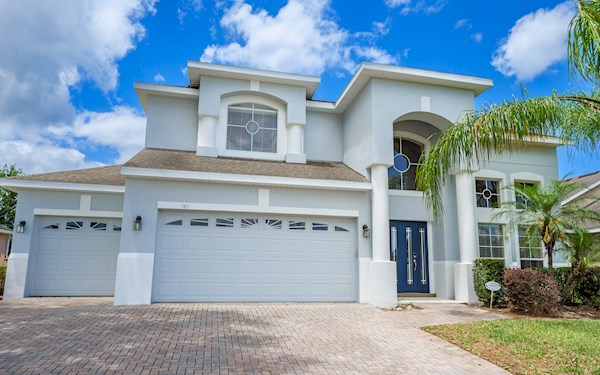 Beautiful and Spacious 5 Bed 4 Bath Villa | Highland Meadows