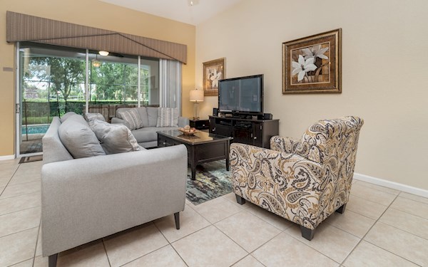 Windsor Hills 5 Bed 5 Bath Villa | Close to Clubhouse (300m)