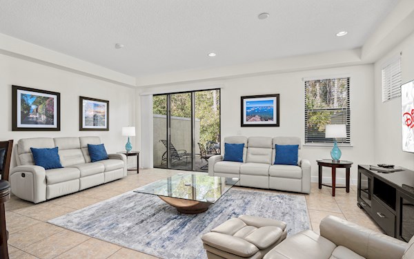 * Fountains at Champions Gate - 3 Bed 3.5 Bath Townhome