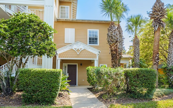 Luxurious Modernised 2 Bed Condo | Bahama Bay Resort