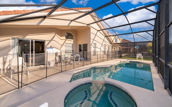 4 Bed 3 Bath Villa on the Gated Resort of Solana