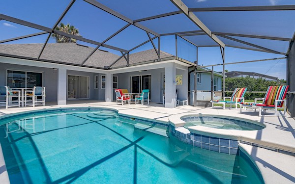 Newly Refurbished | Superior 4 Bed 3 Bath Villa 