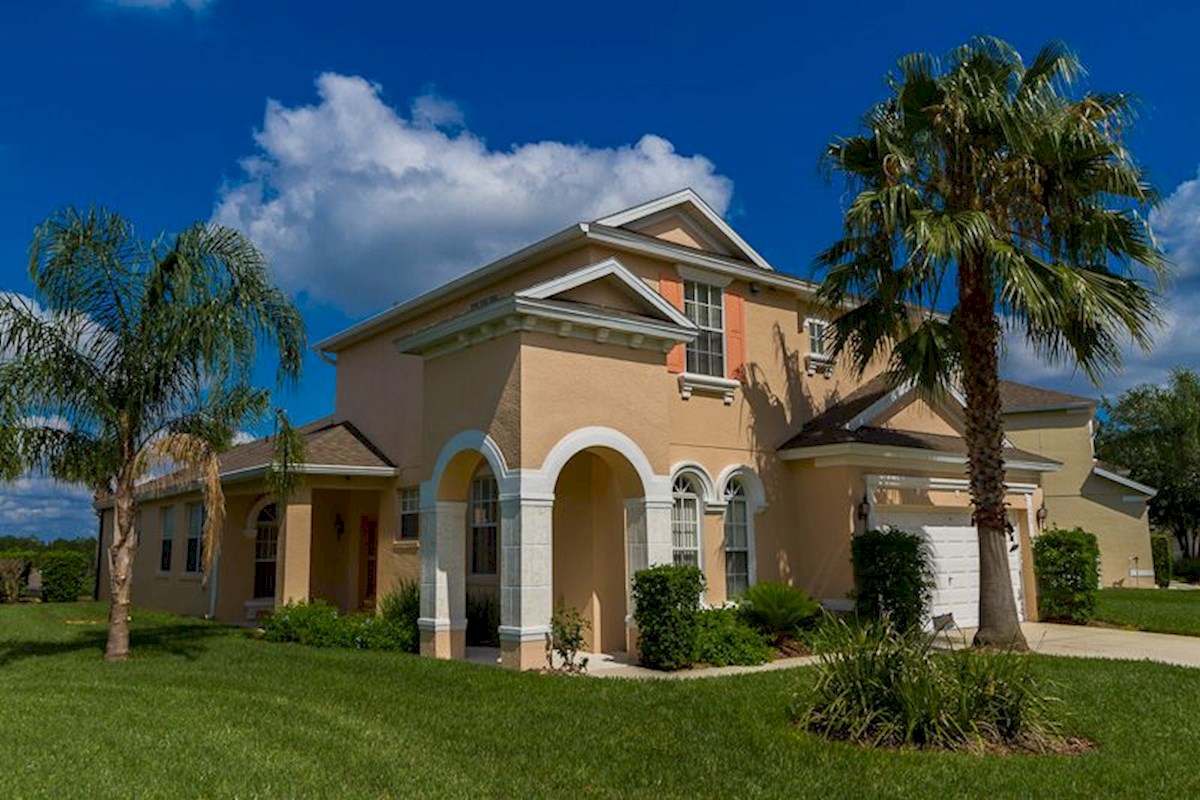 Calabay Parc 6 Bed Vacation Rental