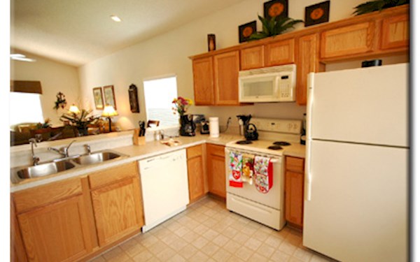 Luxury 3 Bedroom 2 Bath Villa to Rent on the Glenbrook Resort