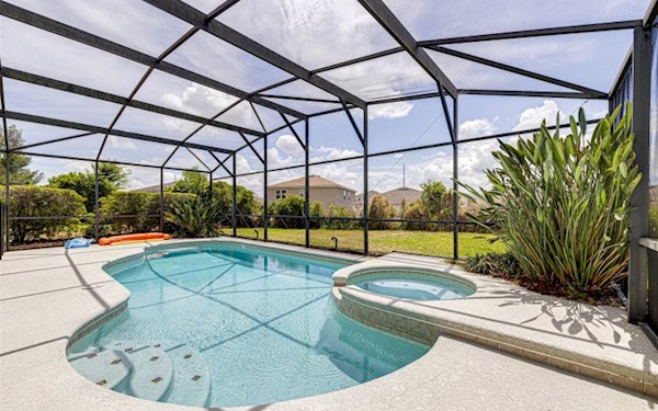 Calabay Parc - Large 4 Bed 4 ½ Bath Villa on Corner Plot 