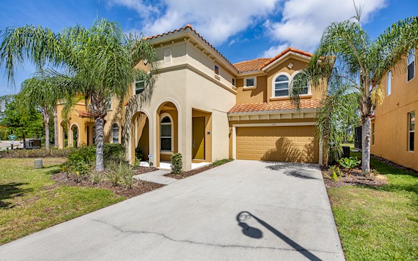 Watersong Resort-  Stunning 6 Bed 5 ½ Bath on Conservation Lot