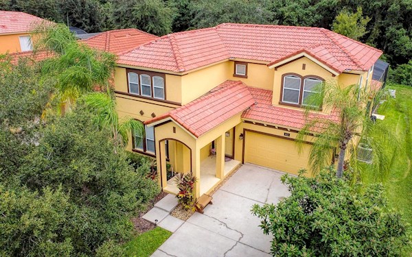 4 Bed 4 Bath (all en-suites) Villa on Bella Vida Resort